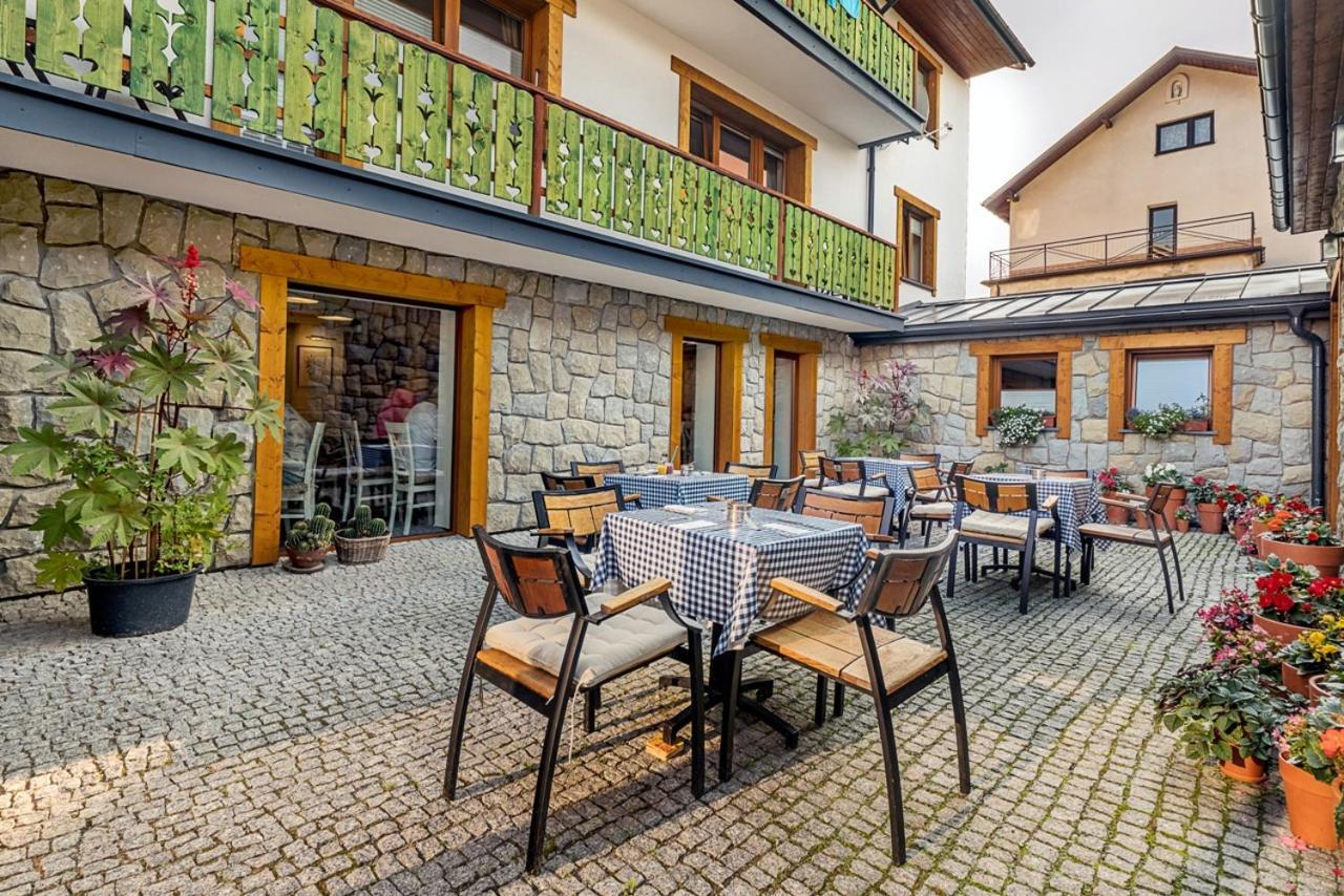 Villa Zrodlo & Spa Krynica Zdroj Buitenkant foto